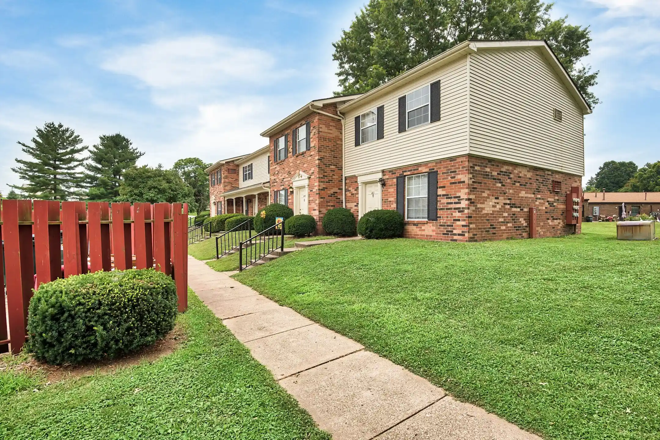 Pleasant Valley Apartments Townhomes Point Pleasant, WV 25550