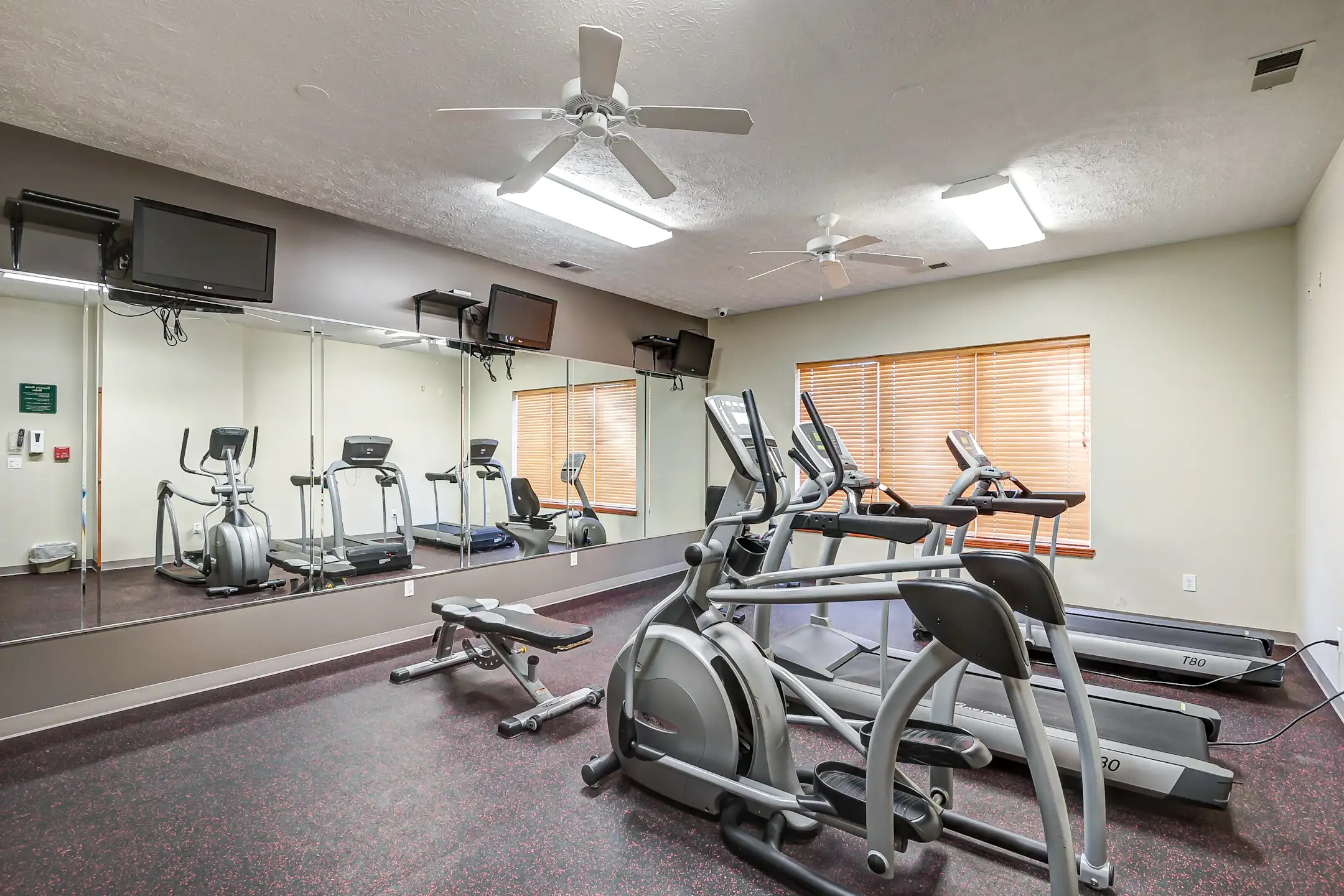Fitness Weight Room - Valley View Apartments - Moline, IL
