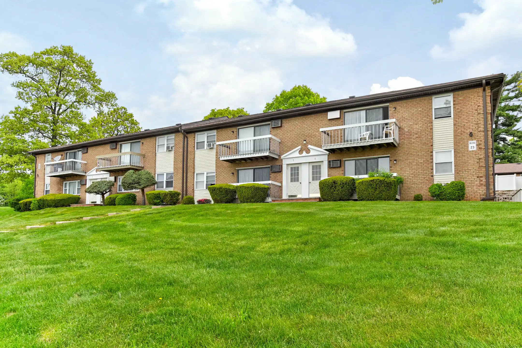 Eagle Rock/Hensyn Village Apartments - Budd Lake, NJ 07828