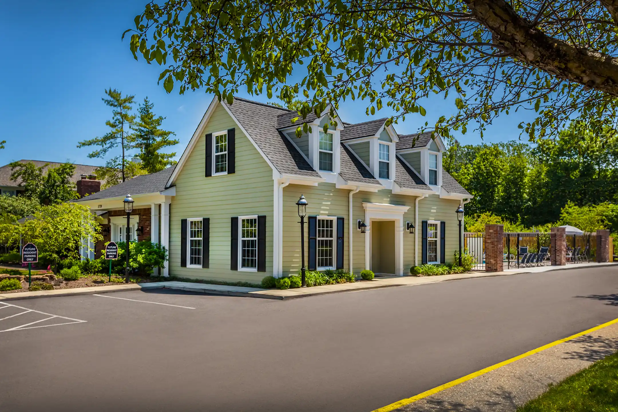 Building - Brockton Communities - Indianapolis, IN