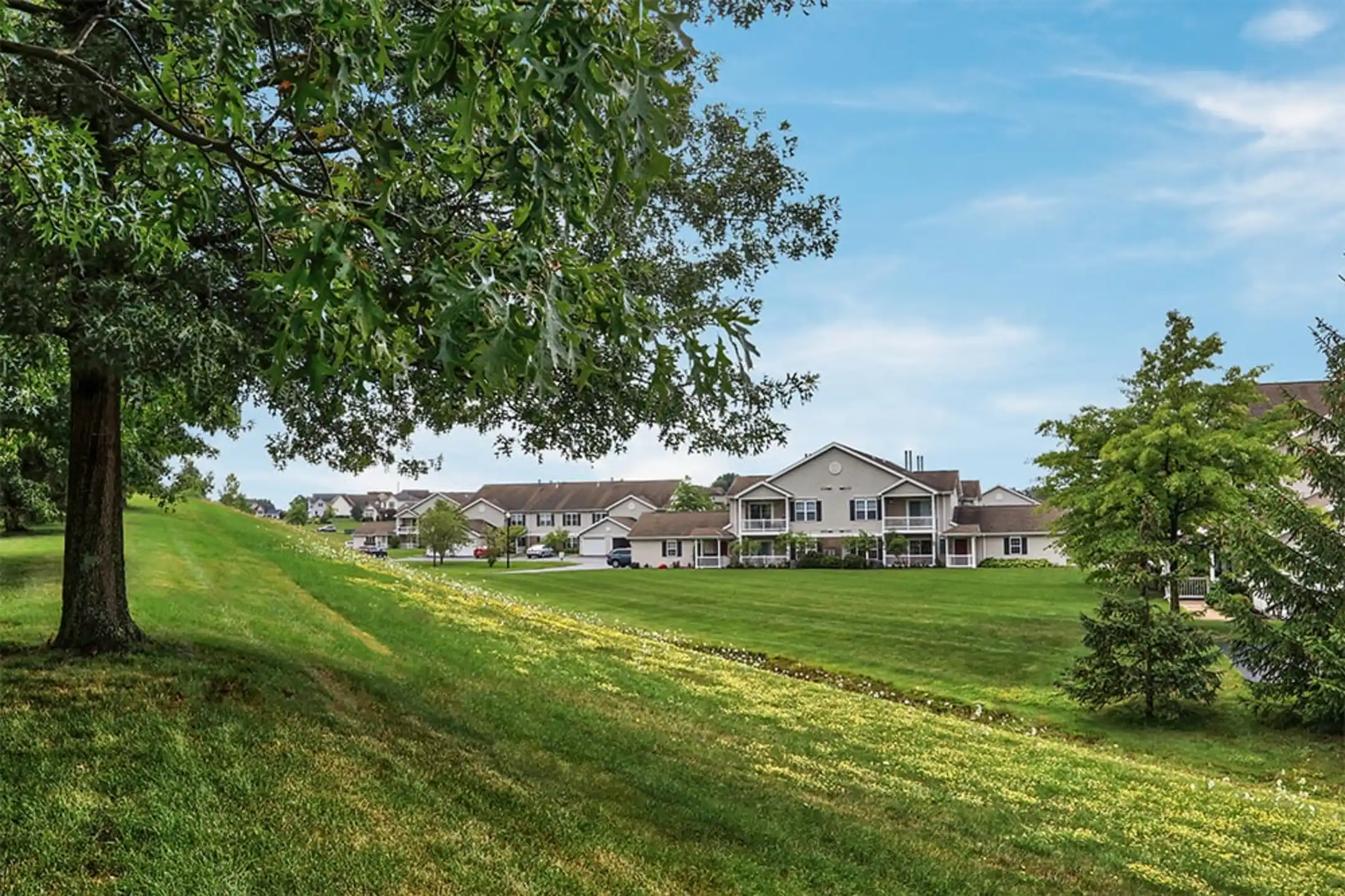 Oakmonte Apartment Homes Apartments Webster, NY 14580