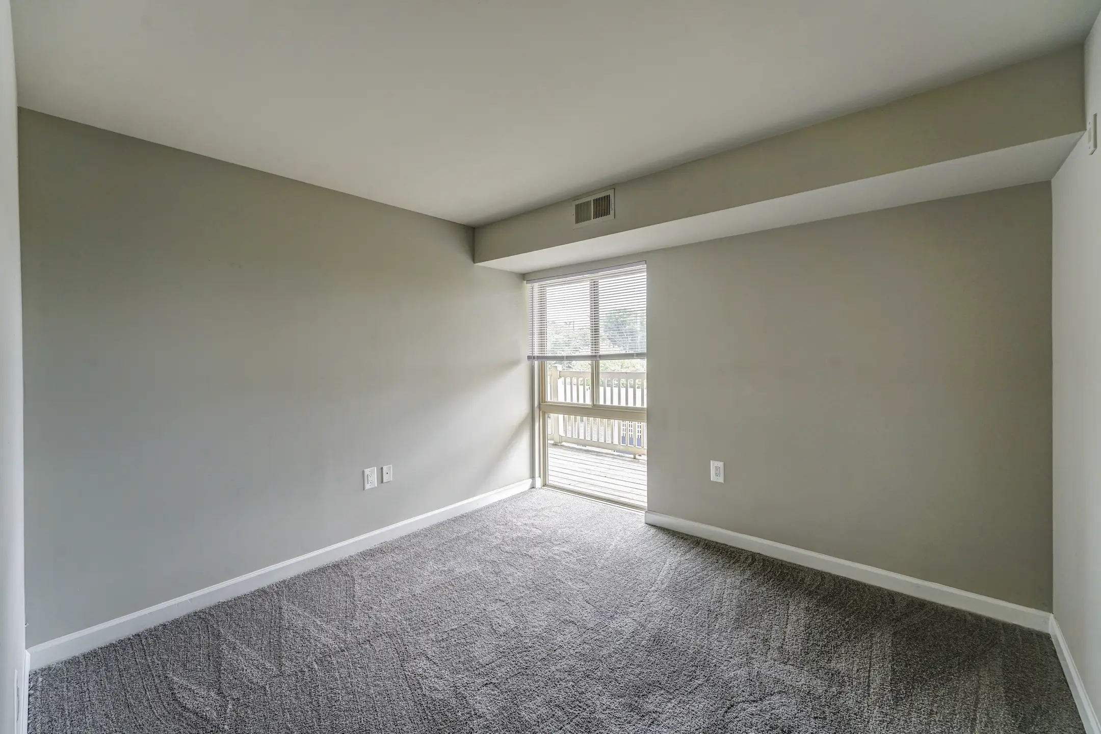 Hilltop Apartments 5345 85th Avenue New Carrollton, MD Apartments