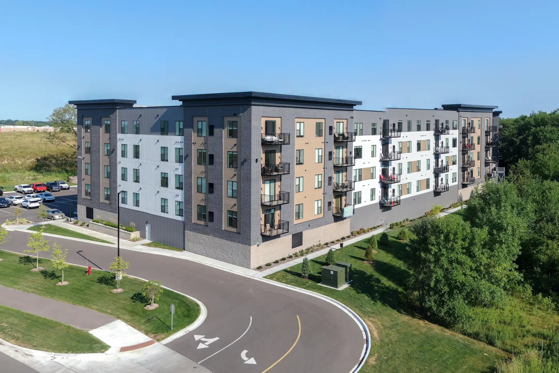 Caliper Apartments Maple Grove, MN 55369