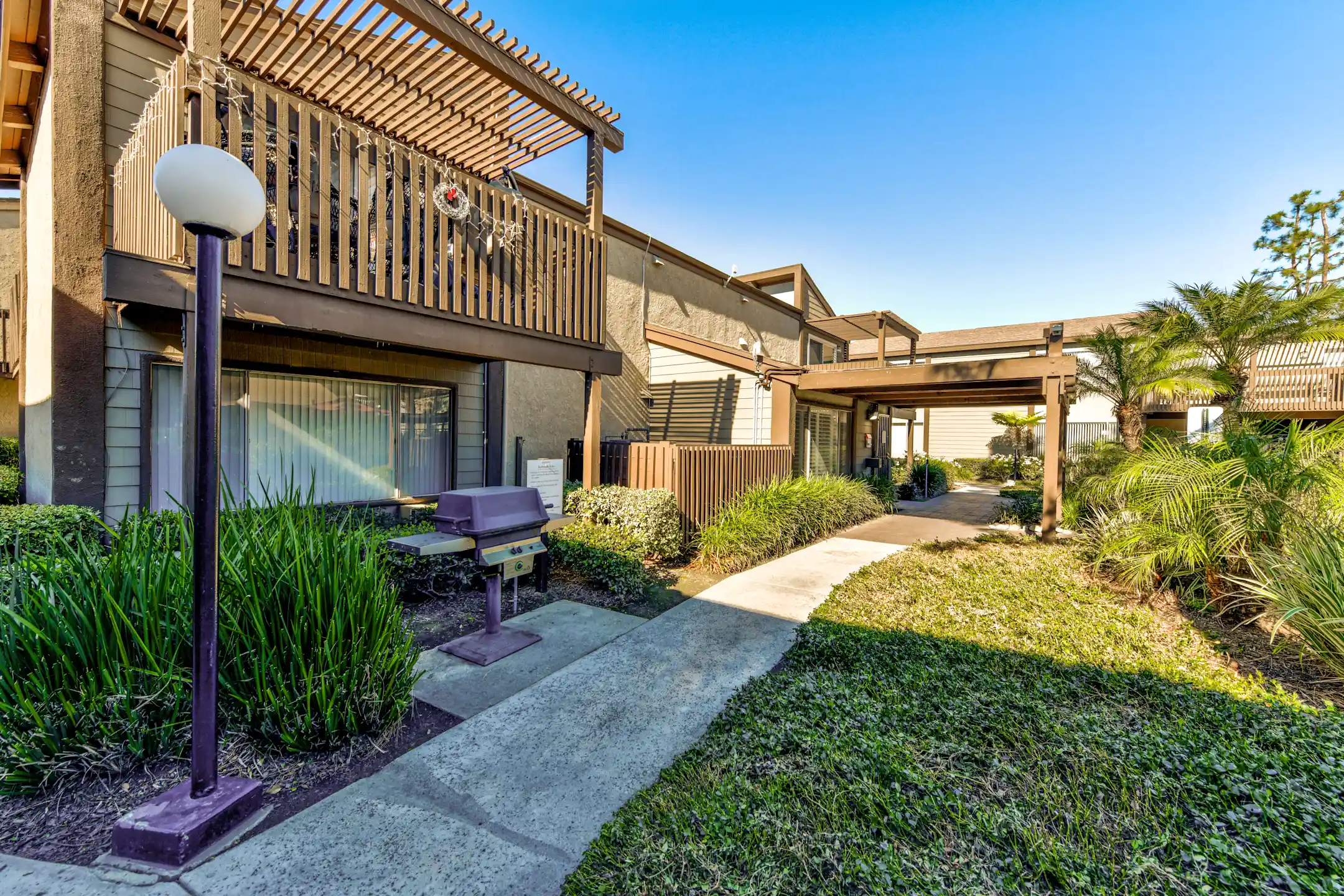 Westmont Apartments 3230 W Lincoln Ave Anaheim, CA Apartments for