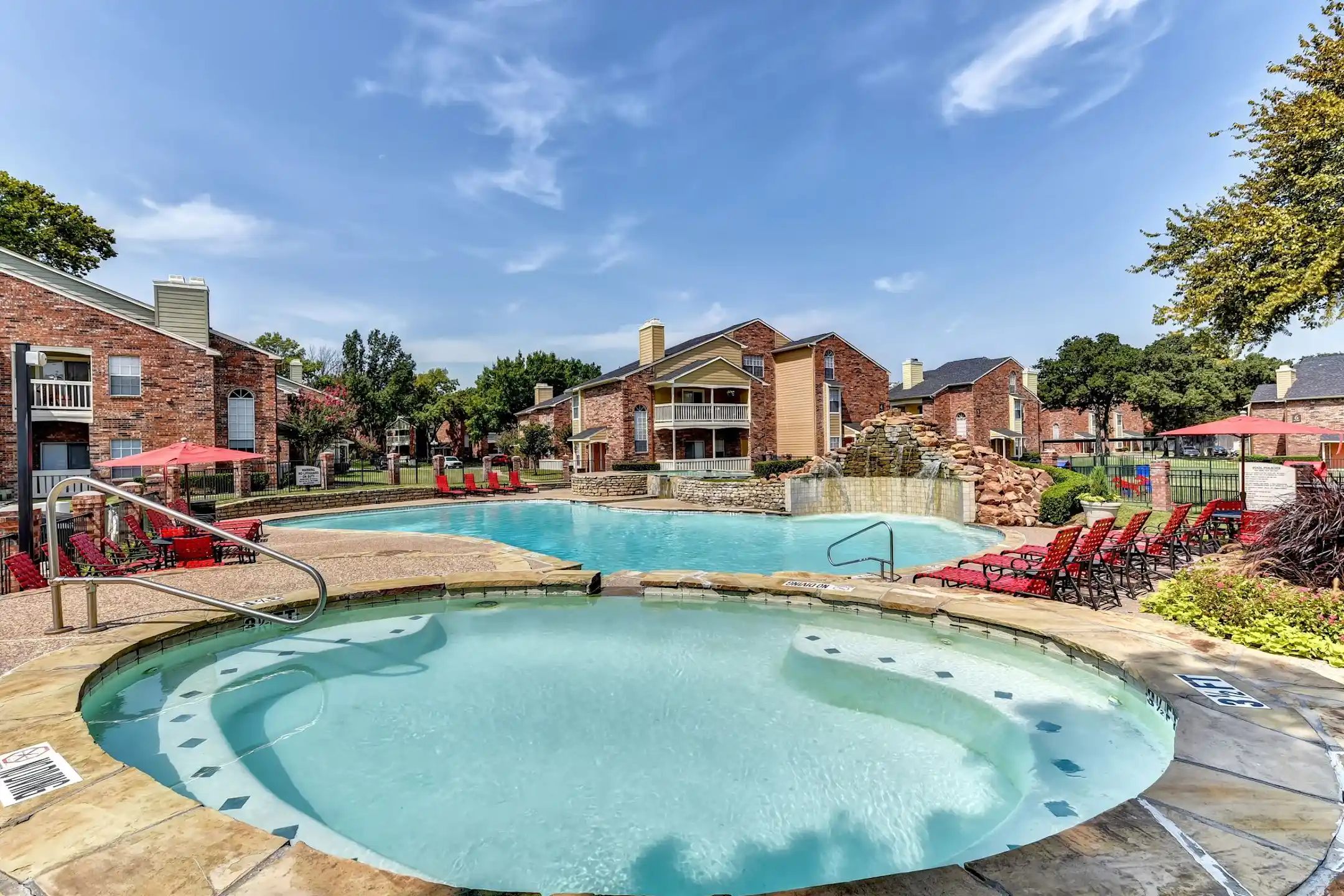 Tall Timbers Apartments 501 Sycamore Ln Euless, TX Apartments for