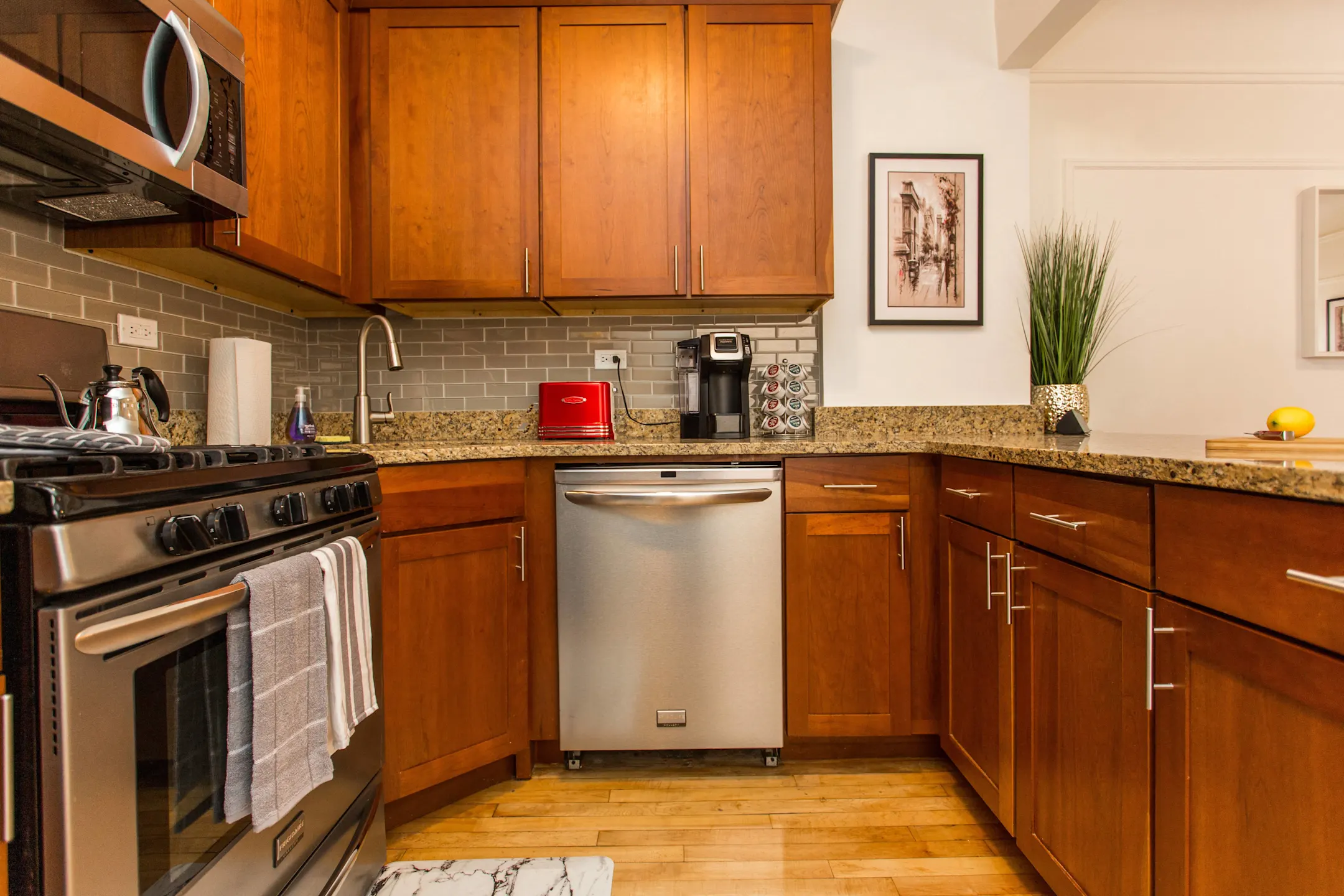 The Chatelaine Apartments Chicago, IL 60611