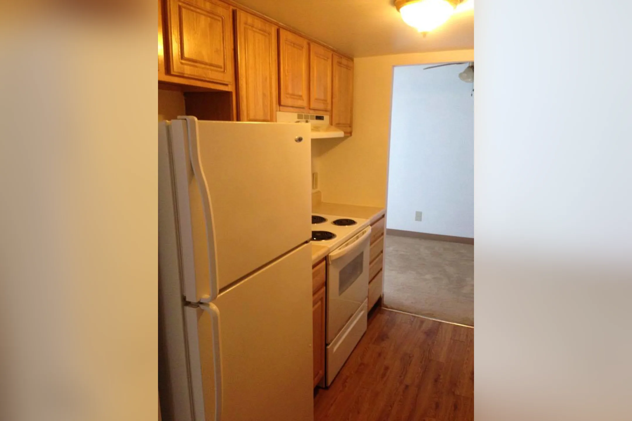 Maiden Square Apartments 920 E Maiden St Washington, PA Apartments