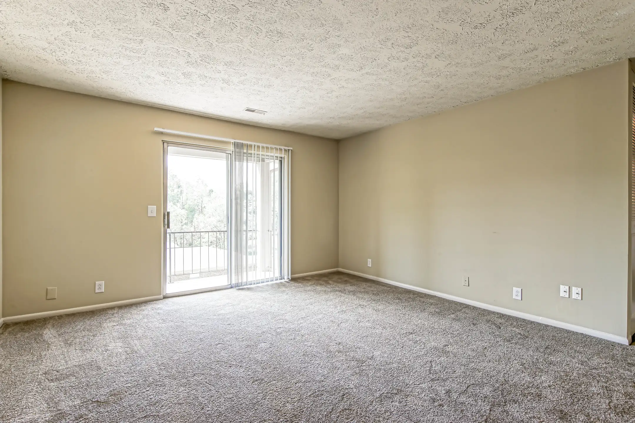 Deane Hill Apartments 7700 Gleason Dr Knoxville, TN Apartments for