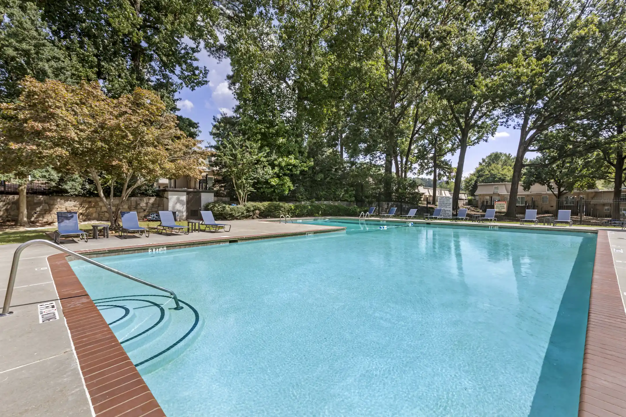 Laurel Pointe Apartments Apartments Forest Park, GA 30297