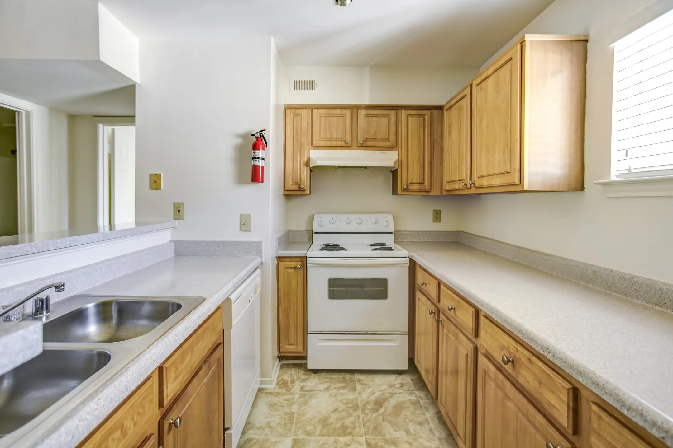 Kitchen - The Apartments at Tamar Meadow - Columbia, MD