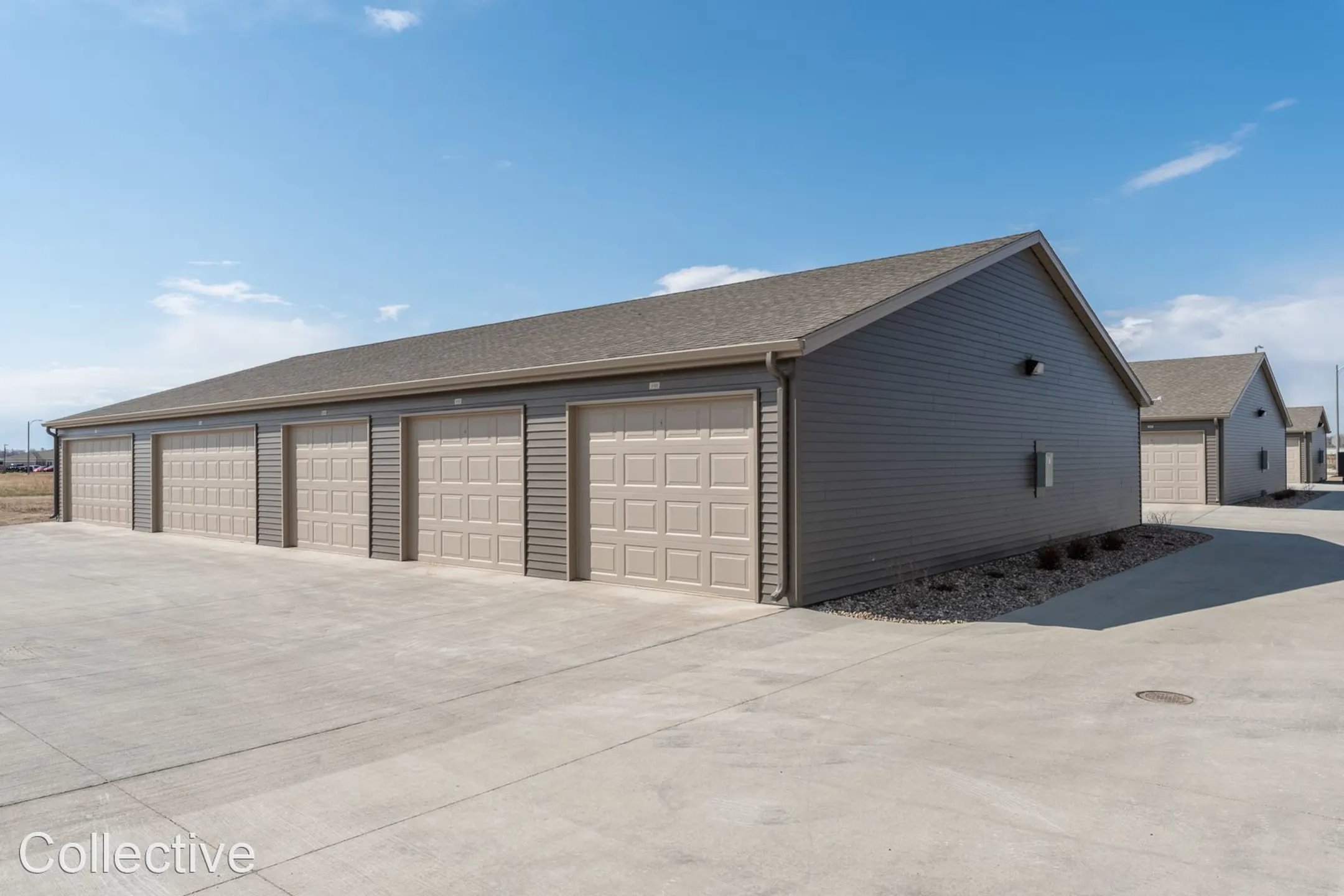 Building - Dwell at Lakewood - Mandan, ND