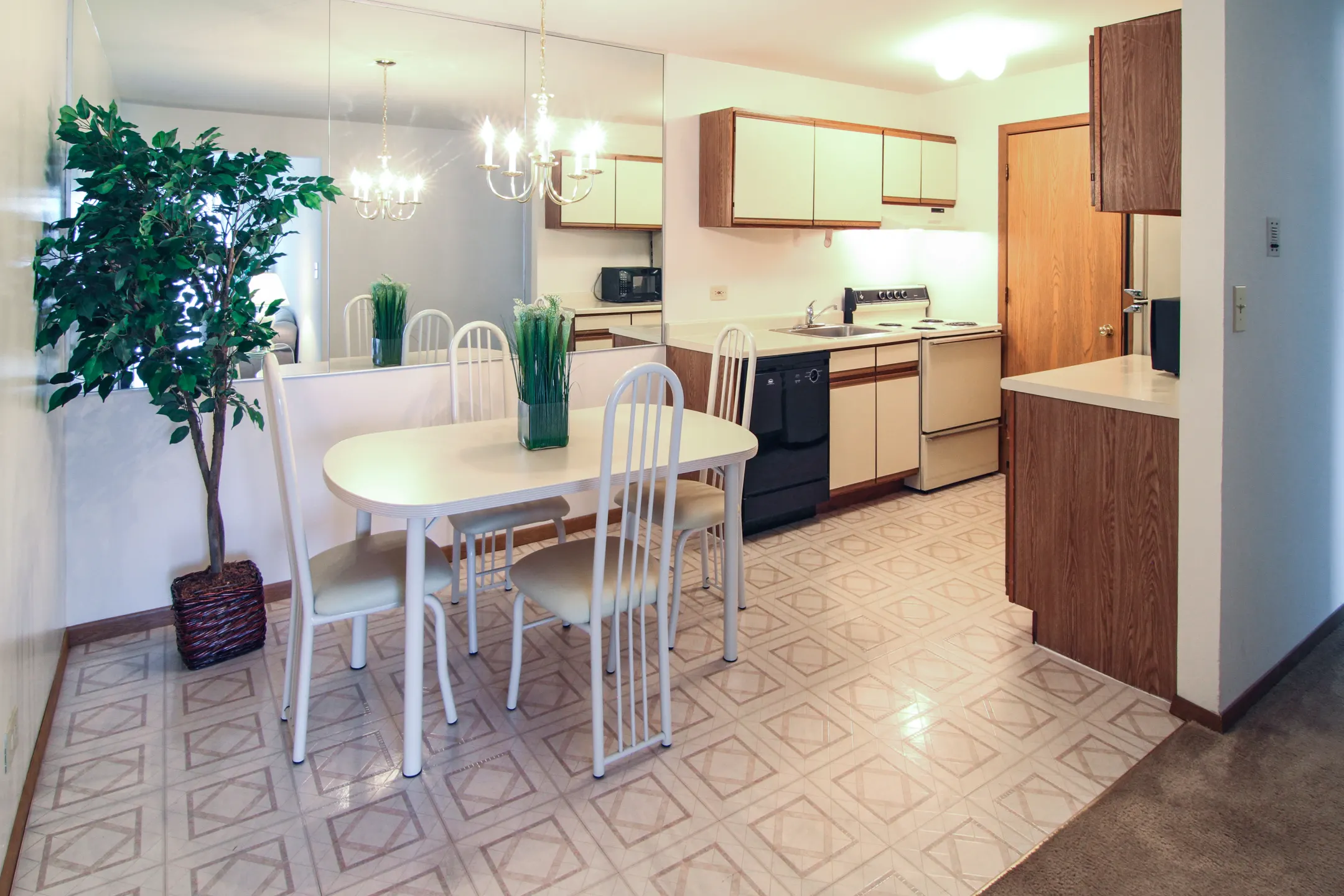 Park Terrace Apartments Park City, IL 60085