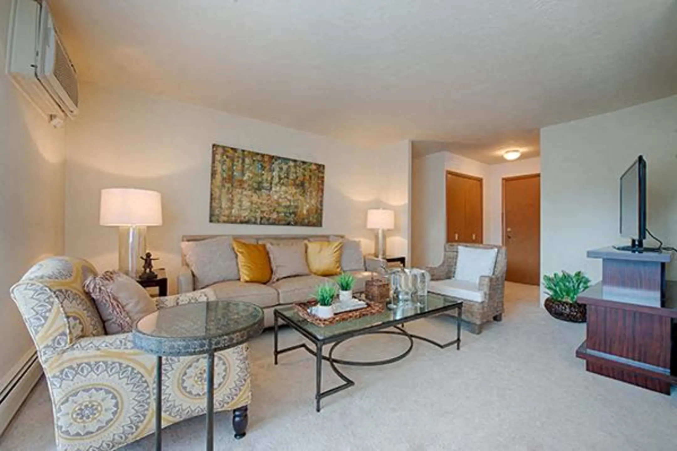 Hamilton House Apartments Mayfield Heights, OH 44124