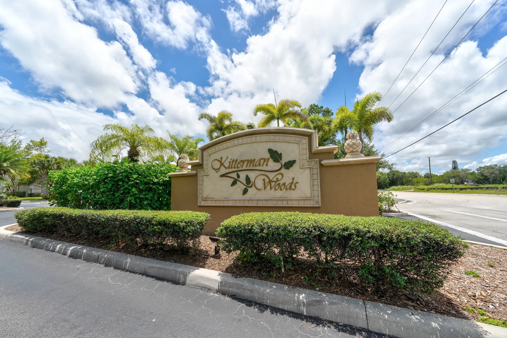 Kitterman Woods Apartments - 6600 Woods Island Circle | Port Saint ...