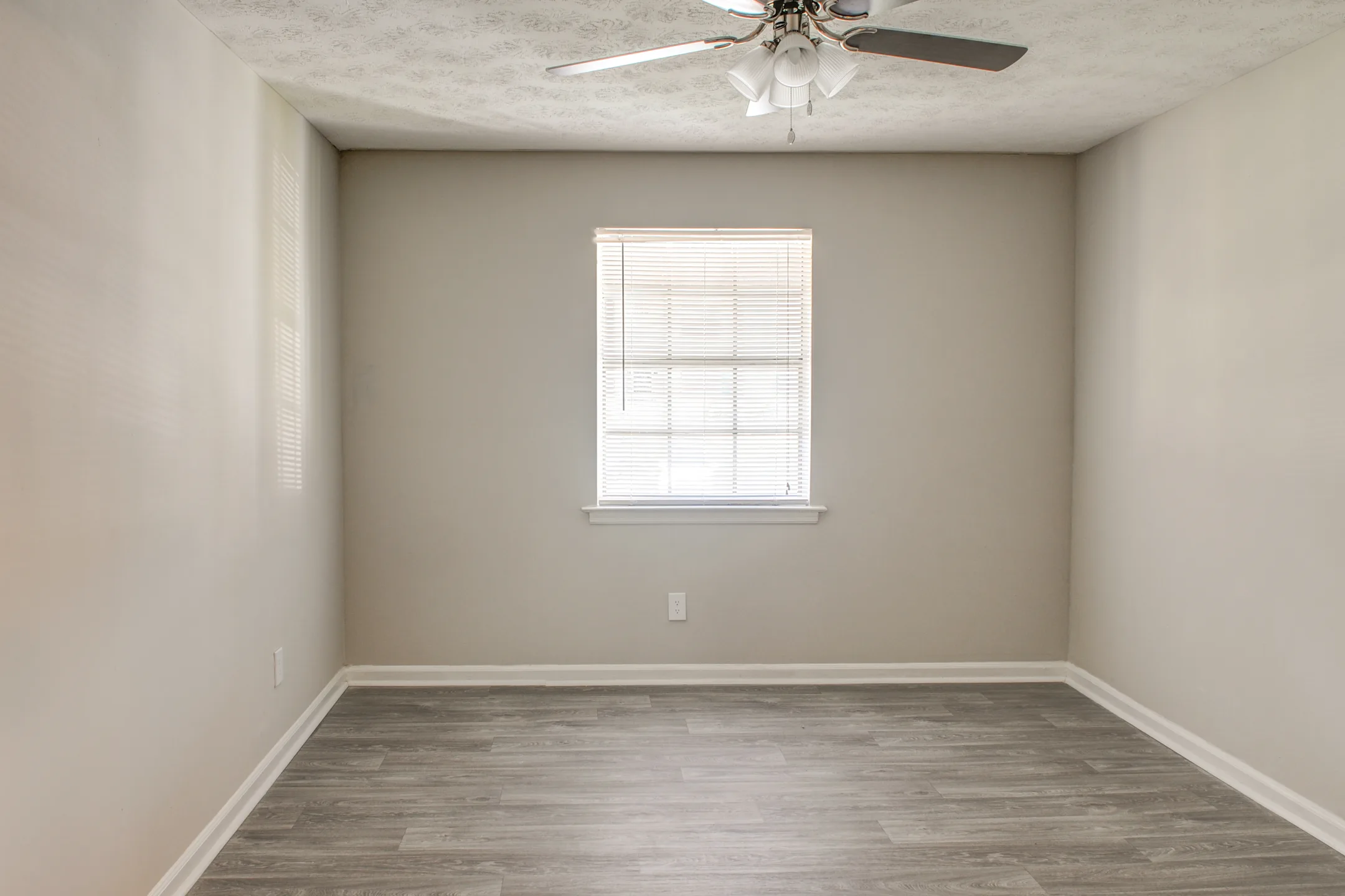 The Flats 235 Apartments Athens, GA 30606