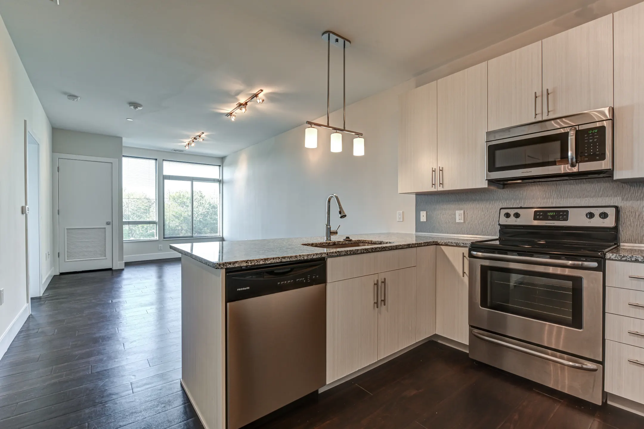 Kitchen - Nexus Luxury Living - Norristown, PA