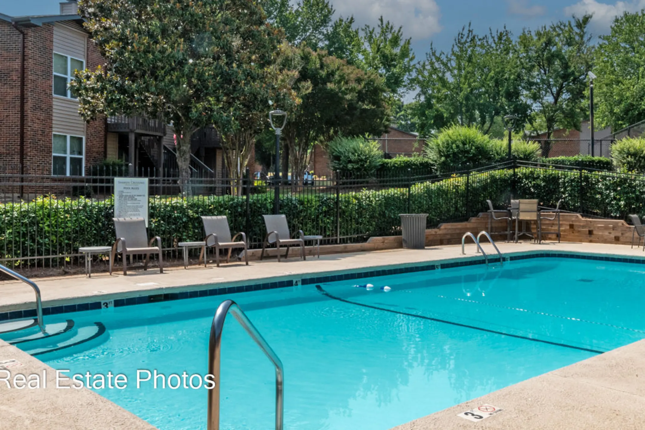 Sharon Oaks Apartments Charlotte North Carolina