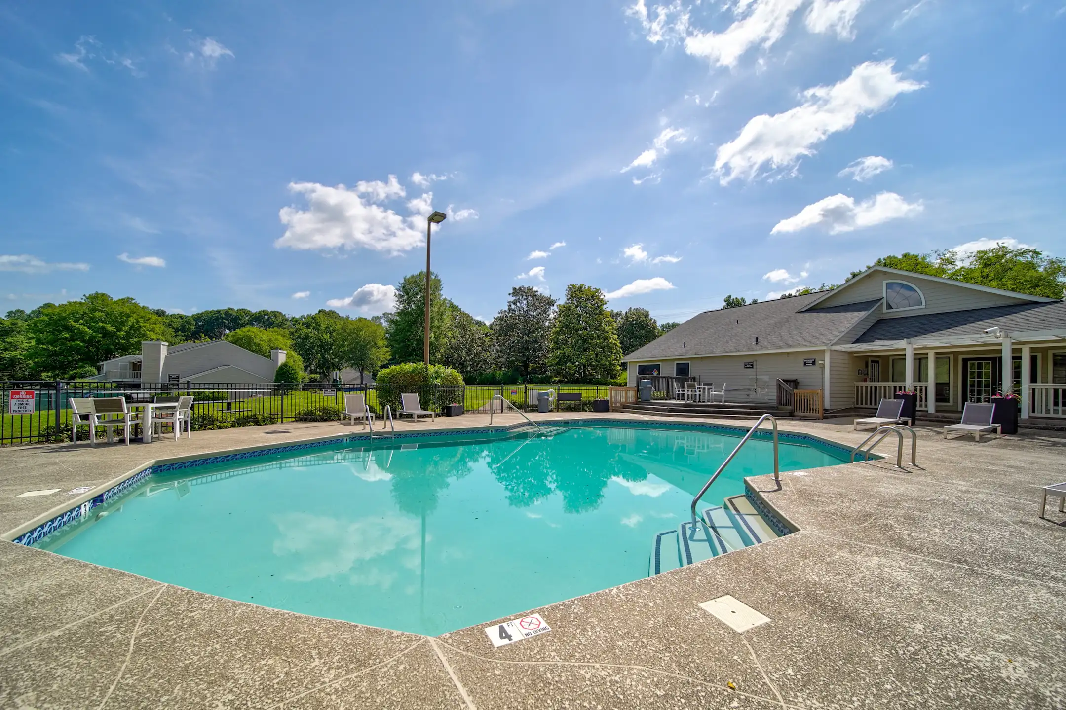 Sedgefield Apartments Apartments WinstonSalem, NC 27104