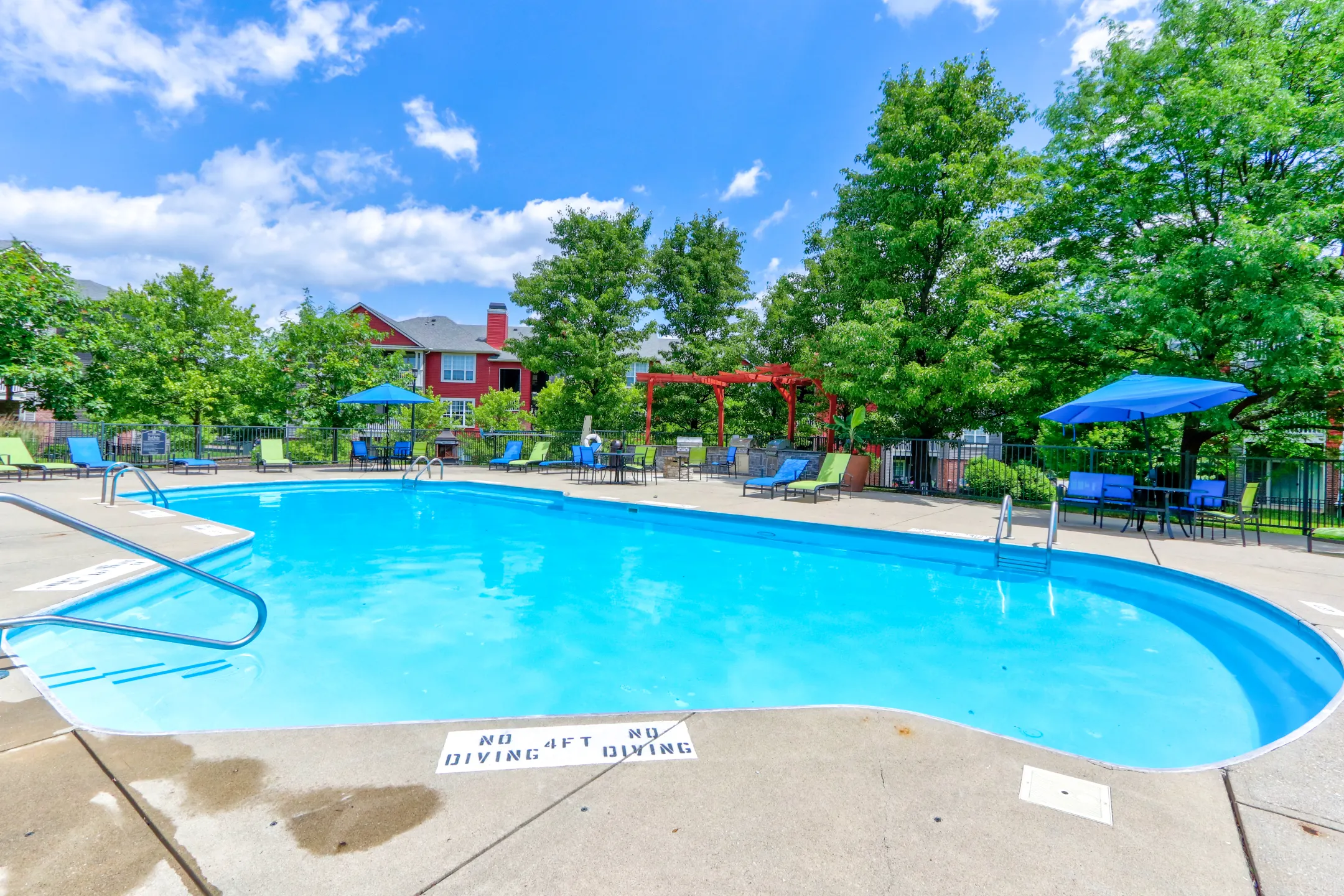 Pool - River Oaks - Columbus, OH