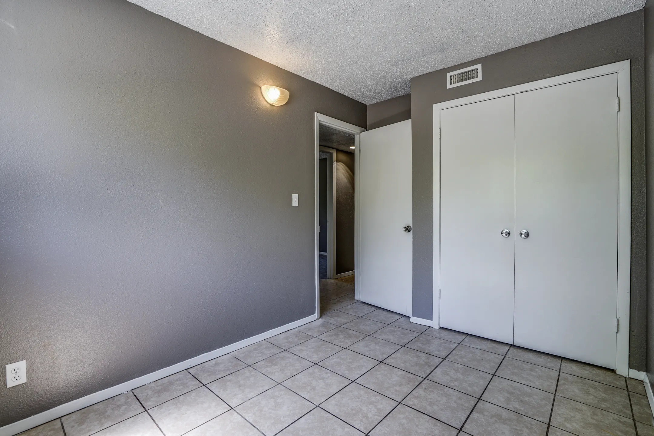 Avalon Apartments 1901 W Miss Durant, OK Apartments for Rent Rent.