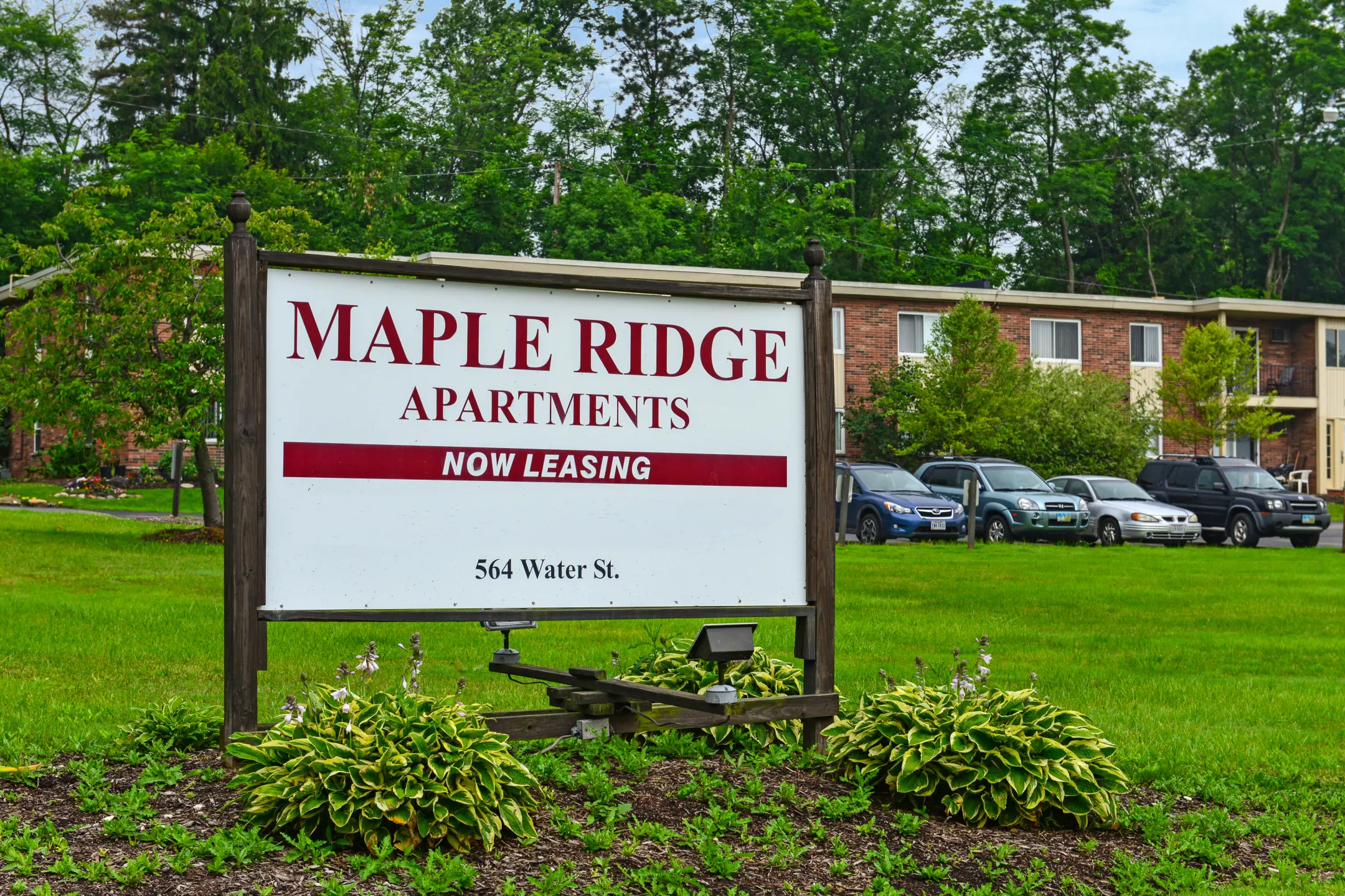 Maple Ridge Apartments - Chardon, OH 44024