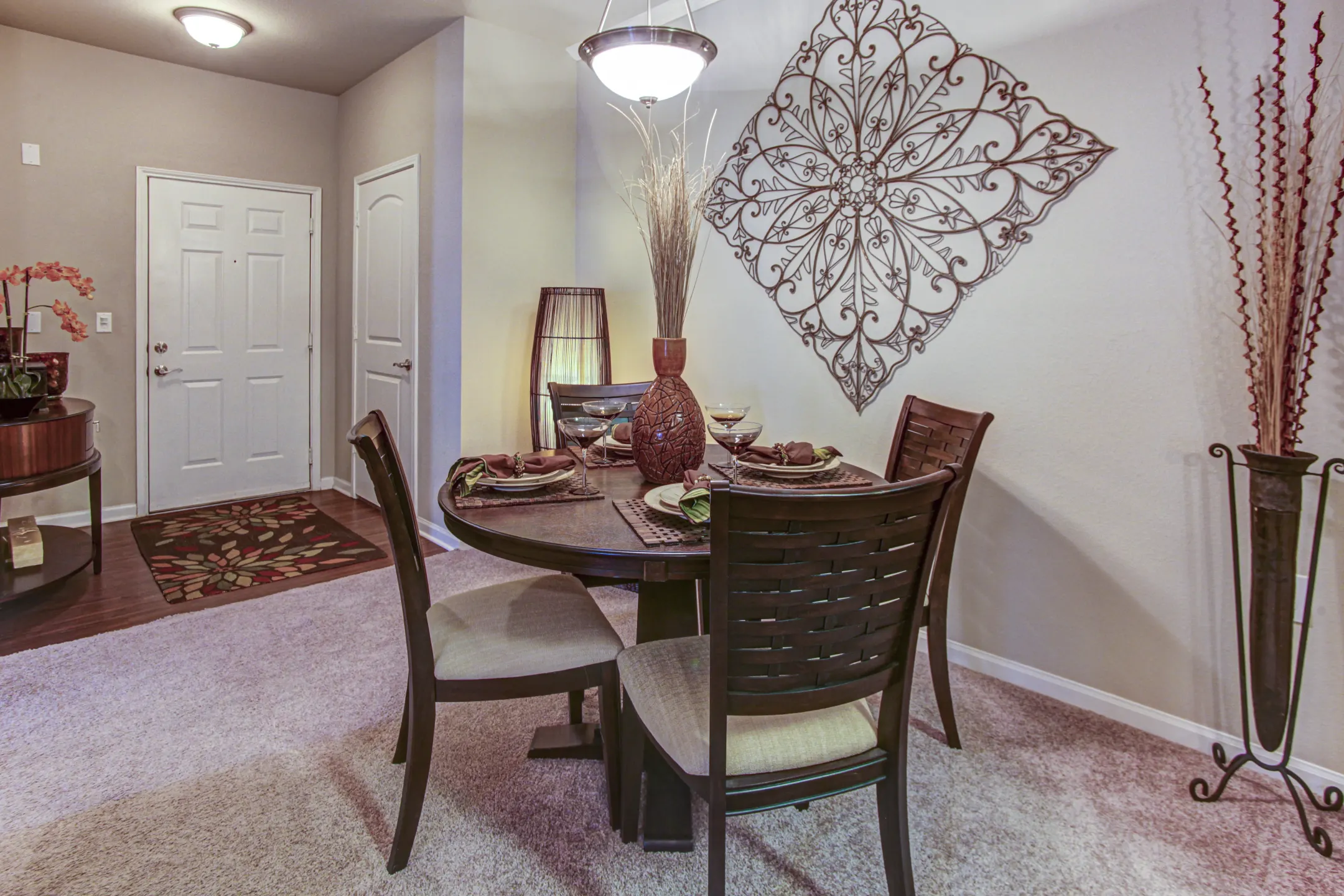 Dining Room - Avalon Apartments - Pensacola, FL