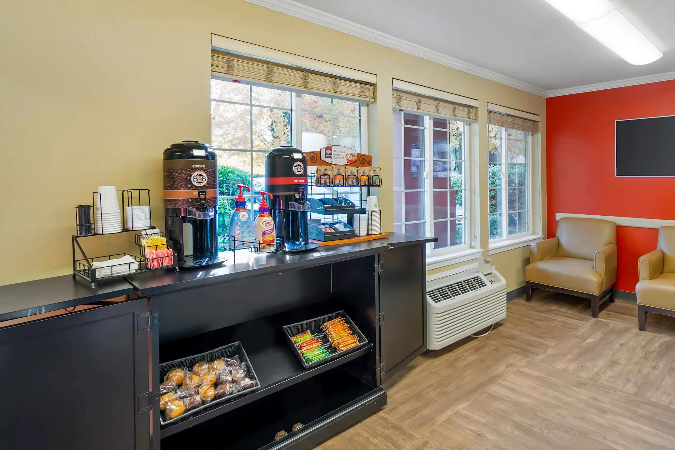 Furnished Studio Seattle Southcenter 15635 West Valley Hwy