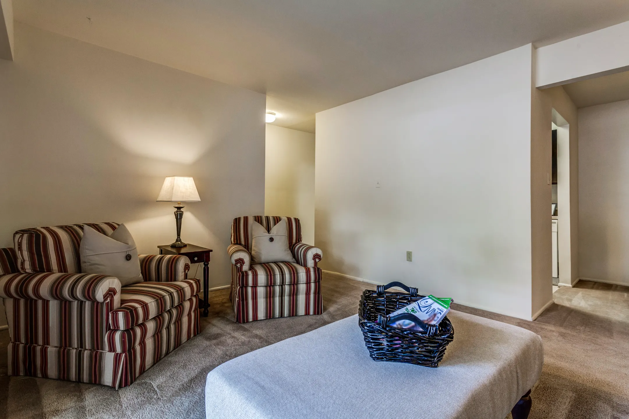 Living Room - Forestbrook Apartments - Lynchburg, VA