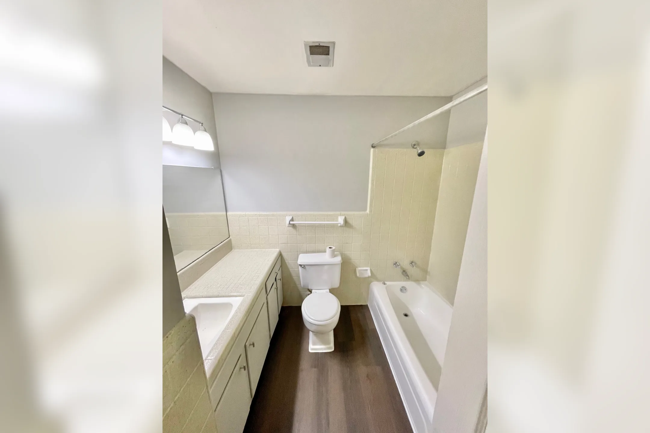 Goodwood Court at MidCity 459 Apartment Court Drive Baton Rouge