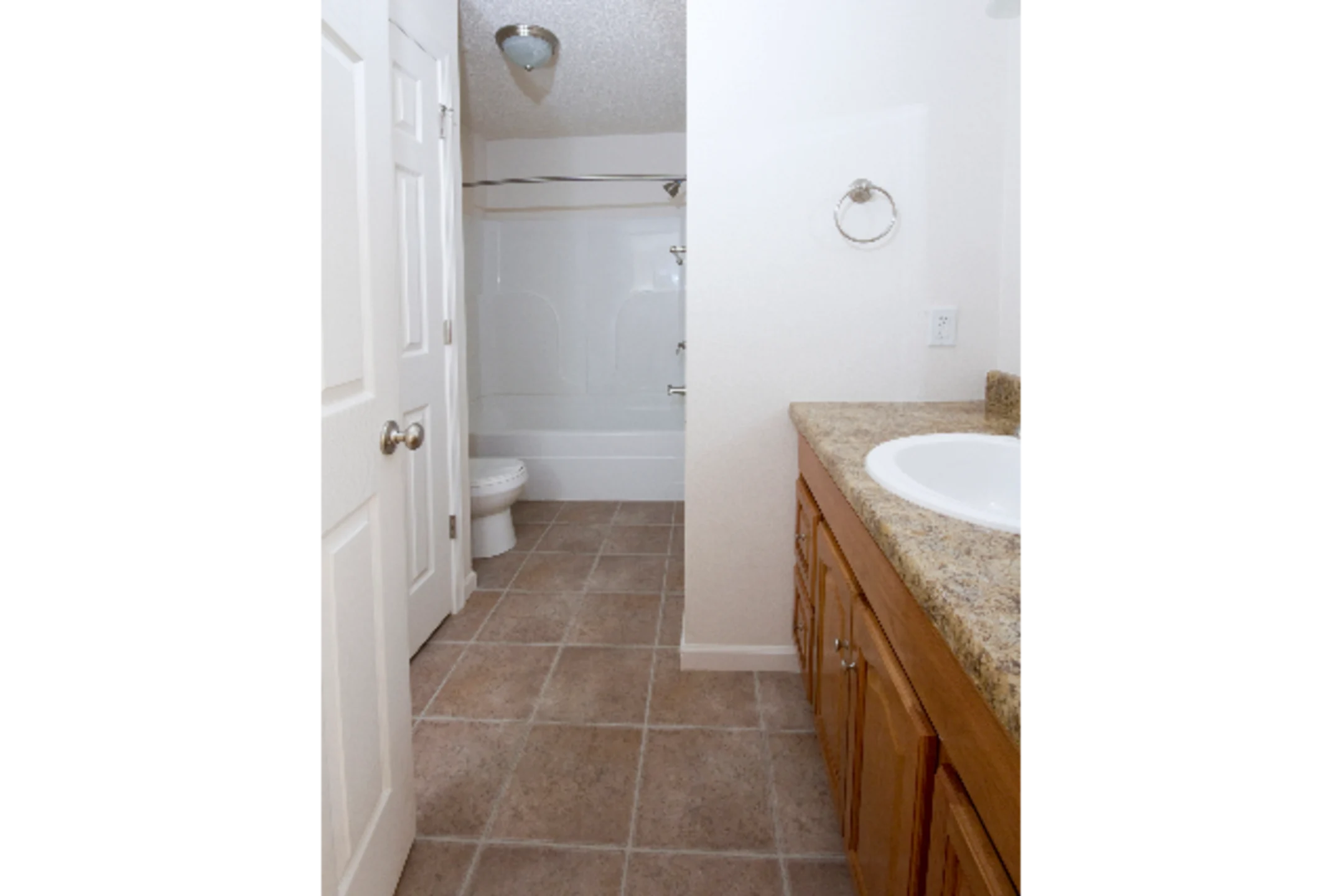 Quail Ridge Townhomes & Apartments Apartments Springfield, MO 65804