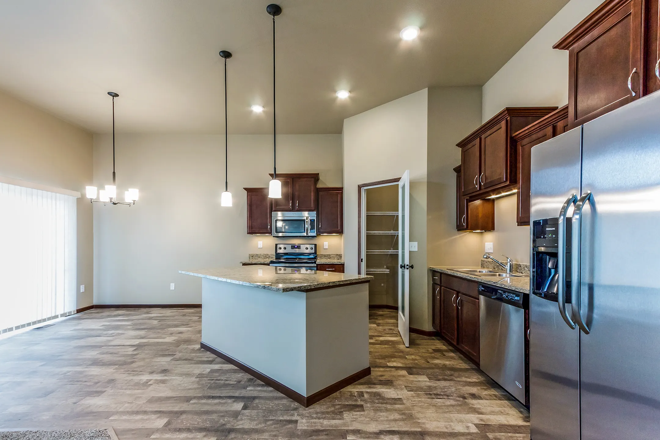 Diamond Creek Town Homes and Twin Homes 415 26th Ave W West Fargo