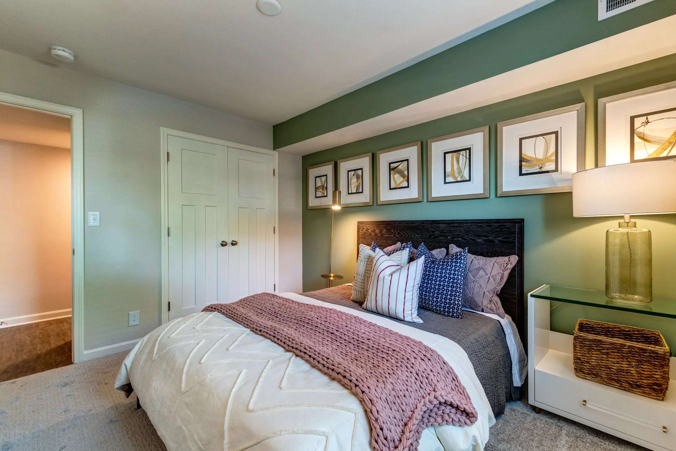 The Willows Of Plainview 9800 Willow Brook Cir Louisville, KY