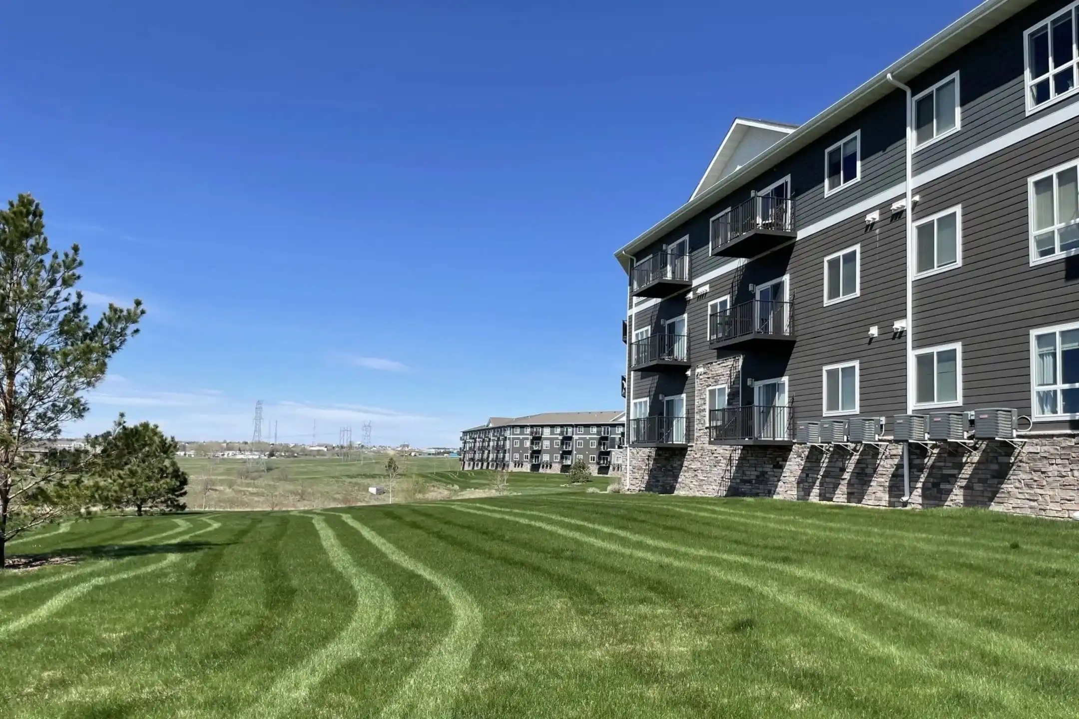 Building - Coulee Ridge - Bismarck, ND