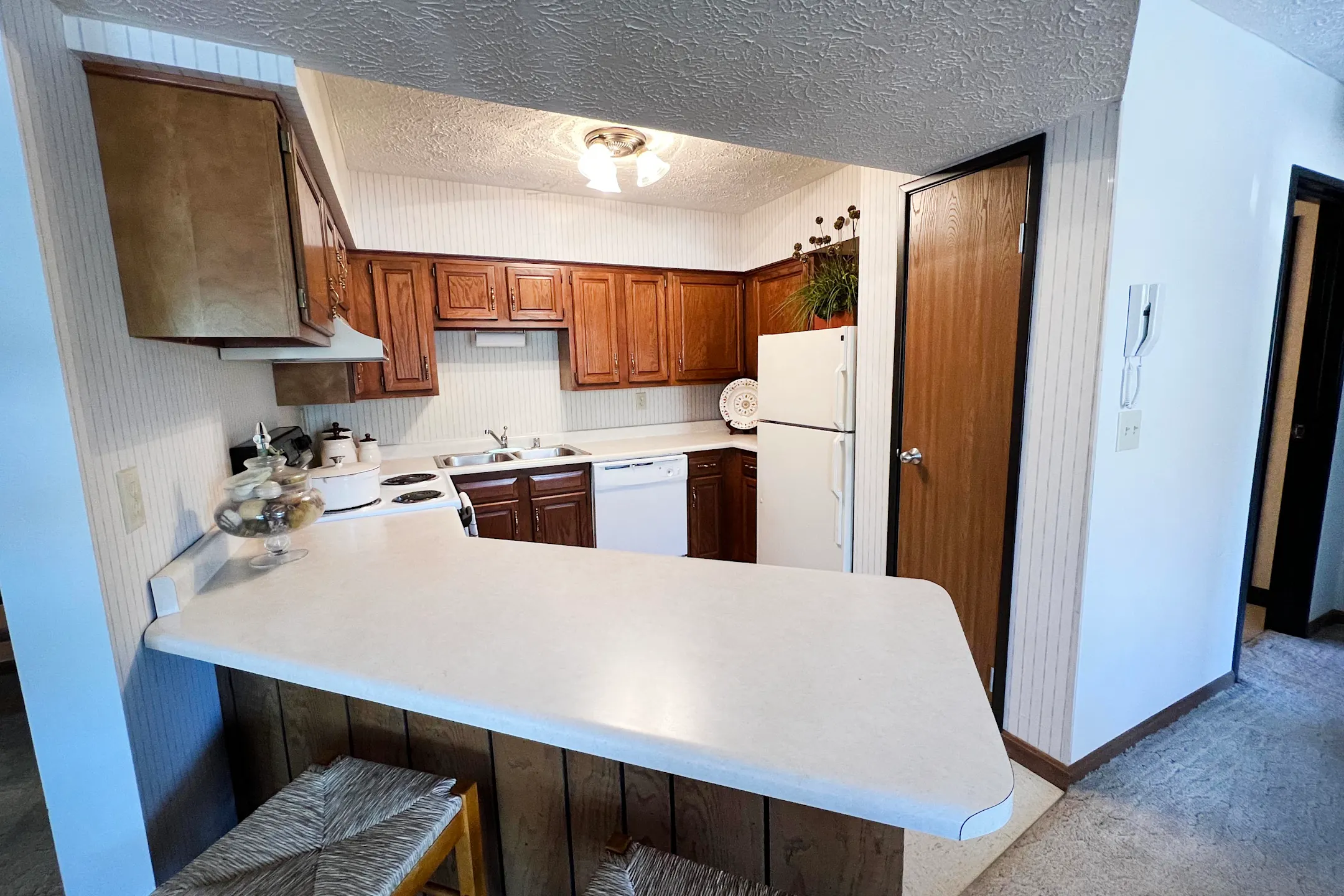 Colonial Village Apartments 715b Meadow Wood Dr Crescent Springs