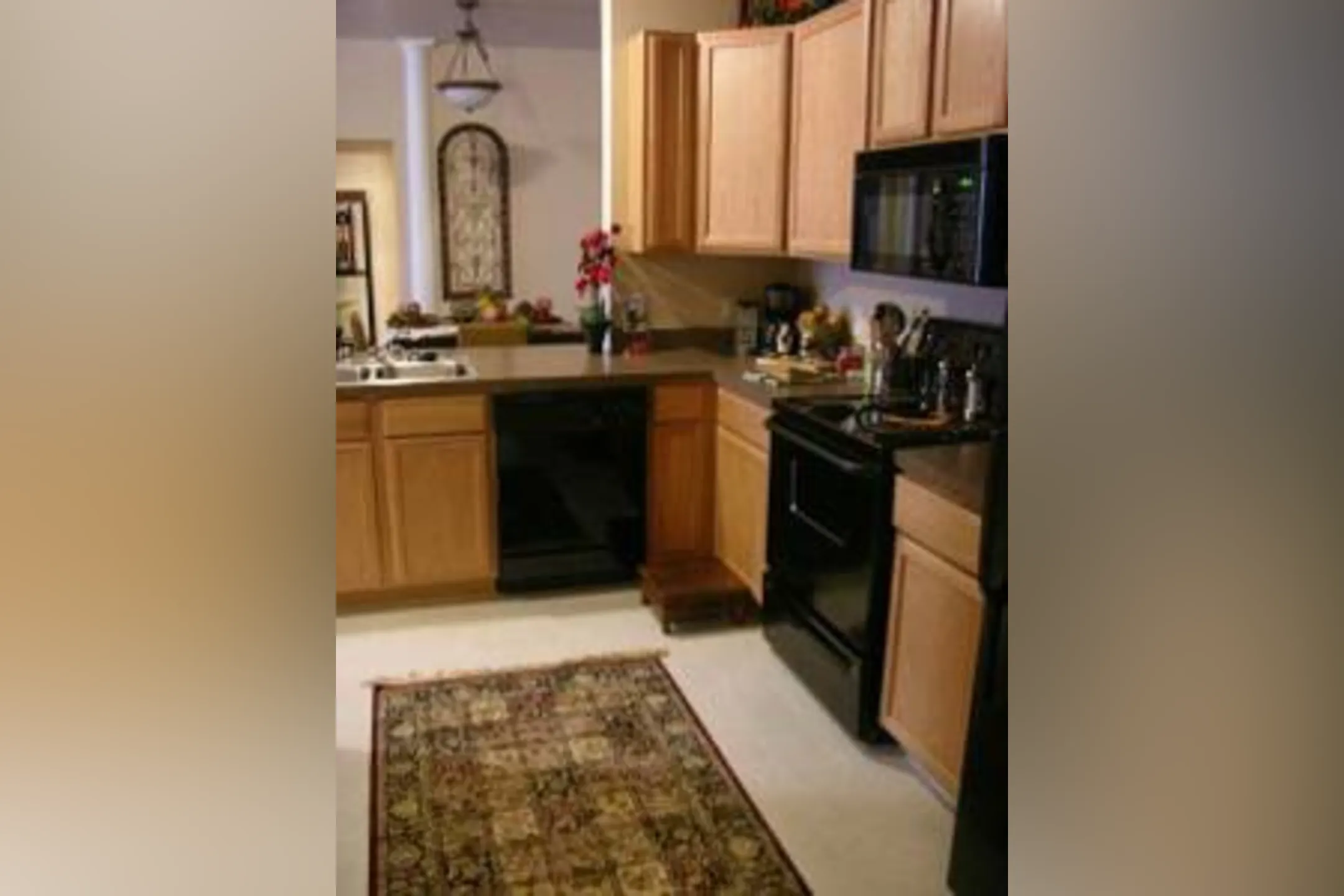 The Residences at Earl Campbell 2323 Frankston Hwy. Tyler, TX