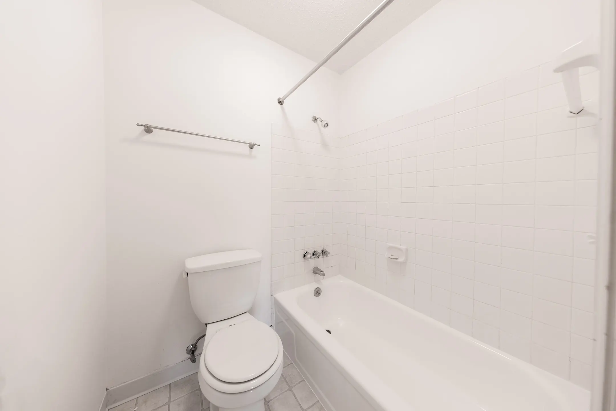 Bathroom - Heritage Hills - Bloomington, MN
