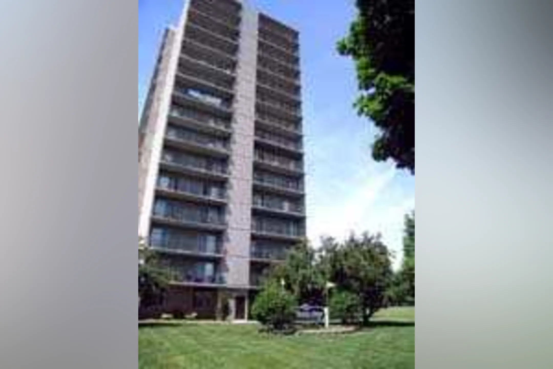 Building - Parkview Place Apartments - Detroit, MI