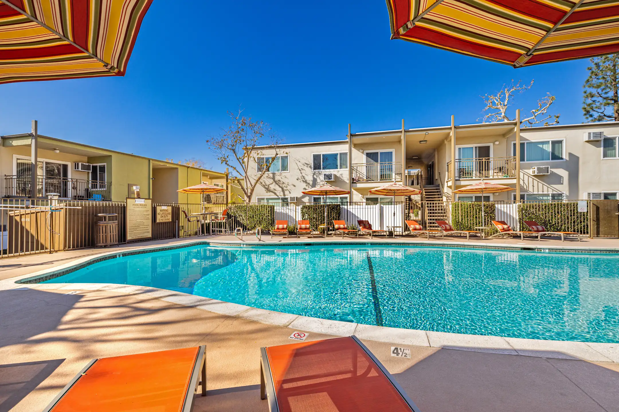 The Summit at La Crescenta - La Crescenta, CA