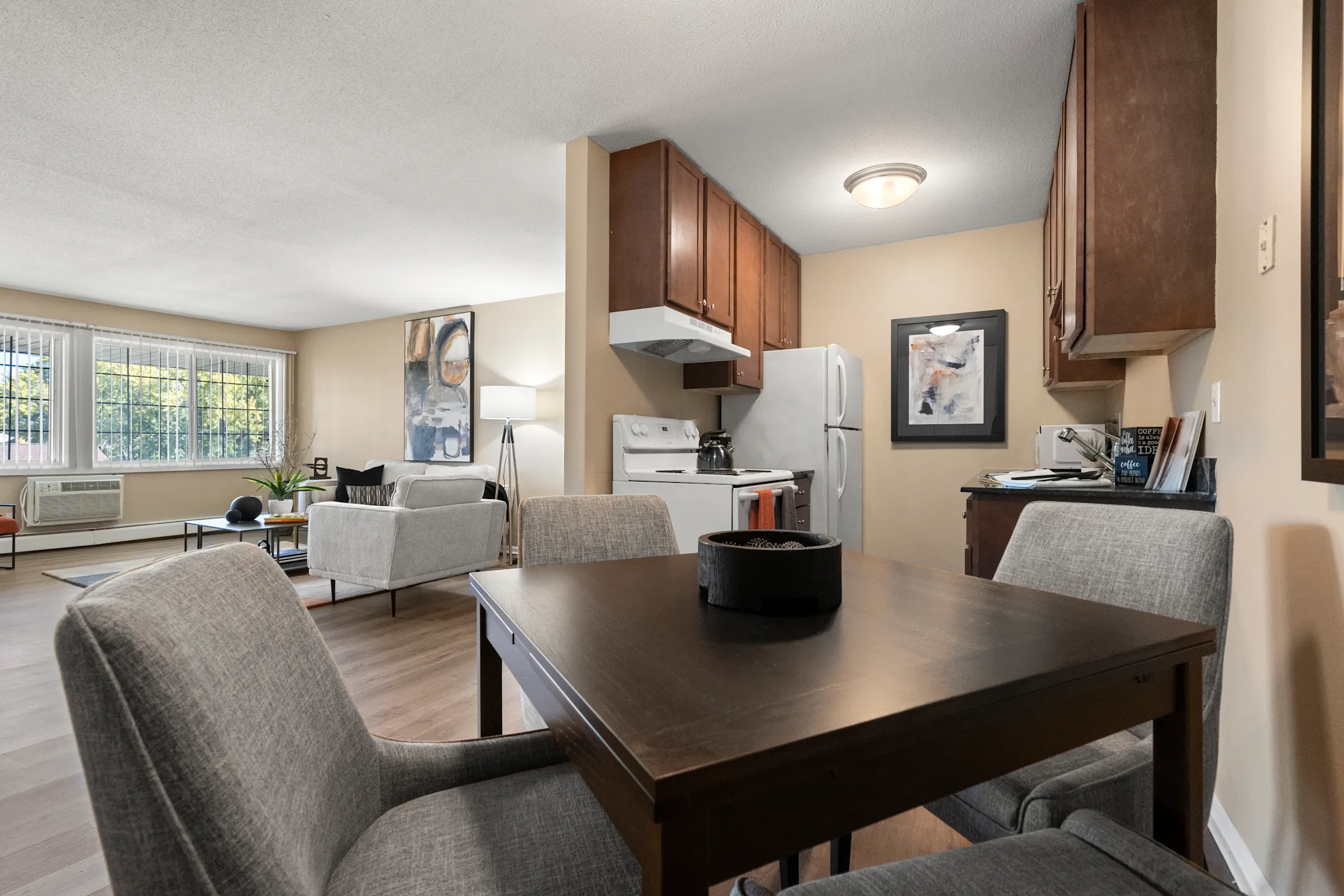 Imperial Gates Apartments Brooklyn Park, MN 55443