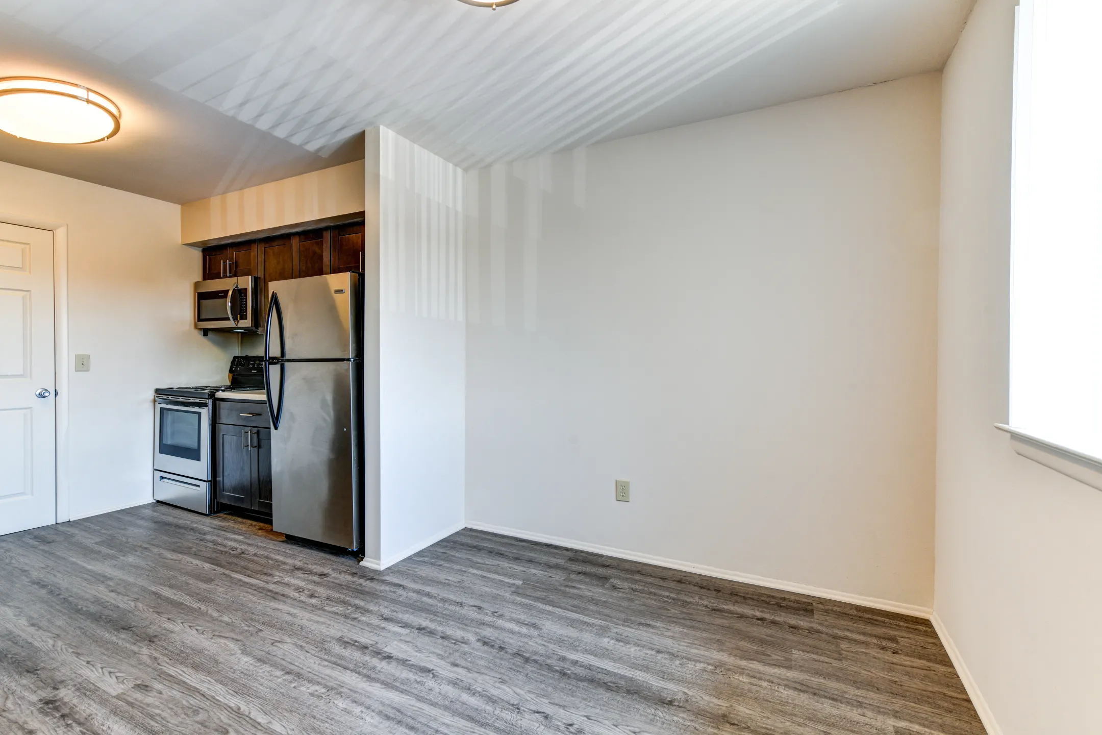 Rolling Hills Apartments 1701 Taxville Rd York, PA Apartments for