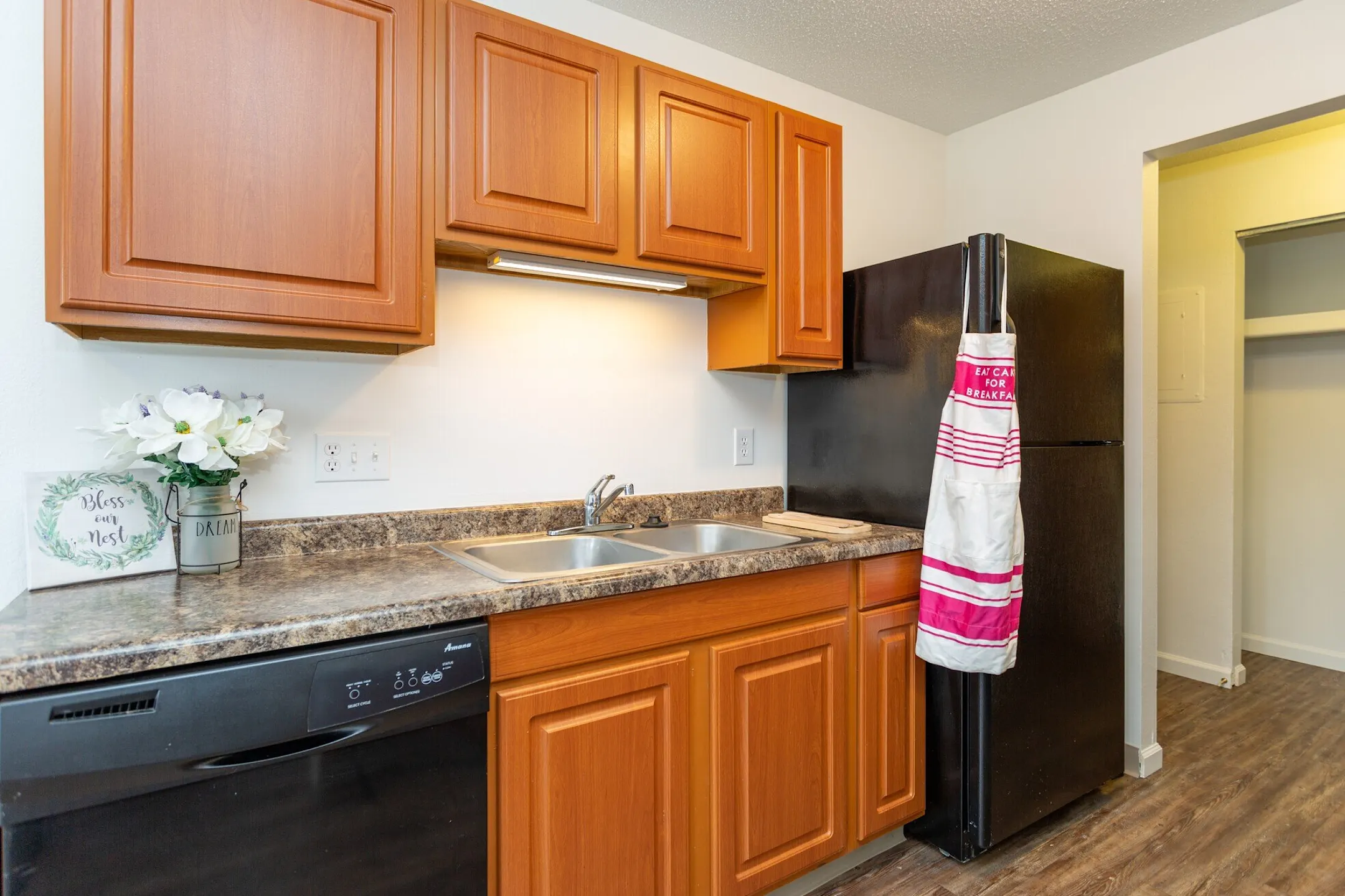 Kitchen - 1820 South - Mount Pleasant, MI