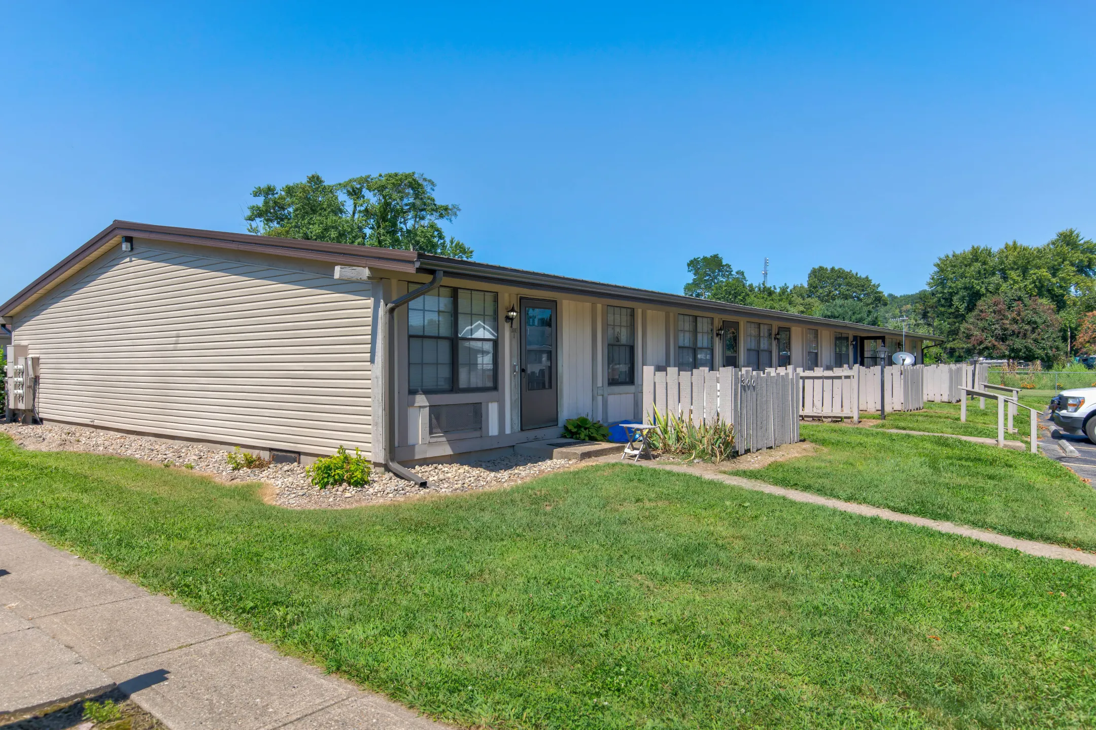 Cedarwood Apartments 731 Sycamore St 100 Belpre, OH Apartments for