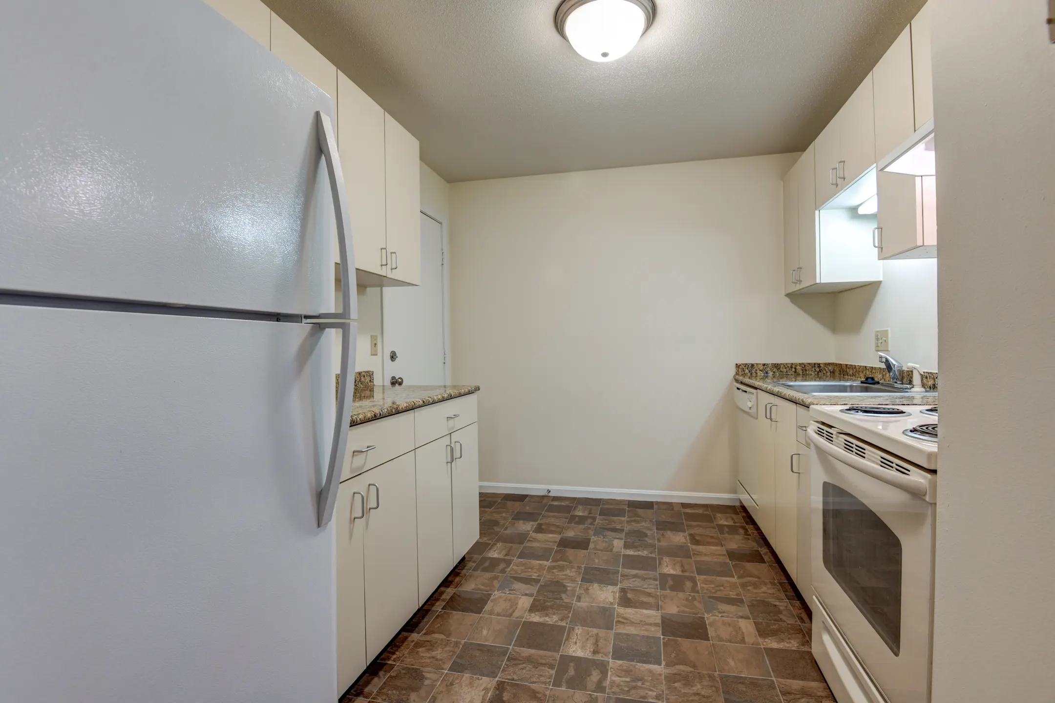 Four Winds Apartments Fall River, MA 02720