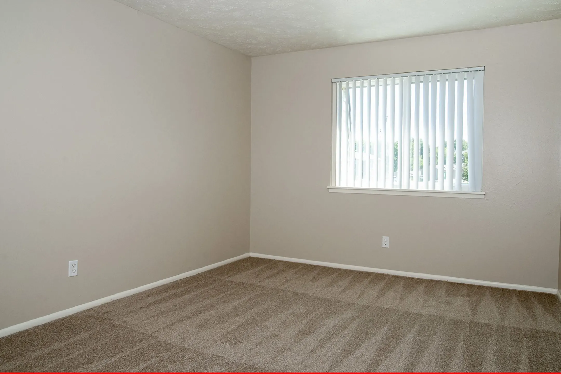 Cimarron Hills Apartments Omaha, NE 68127