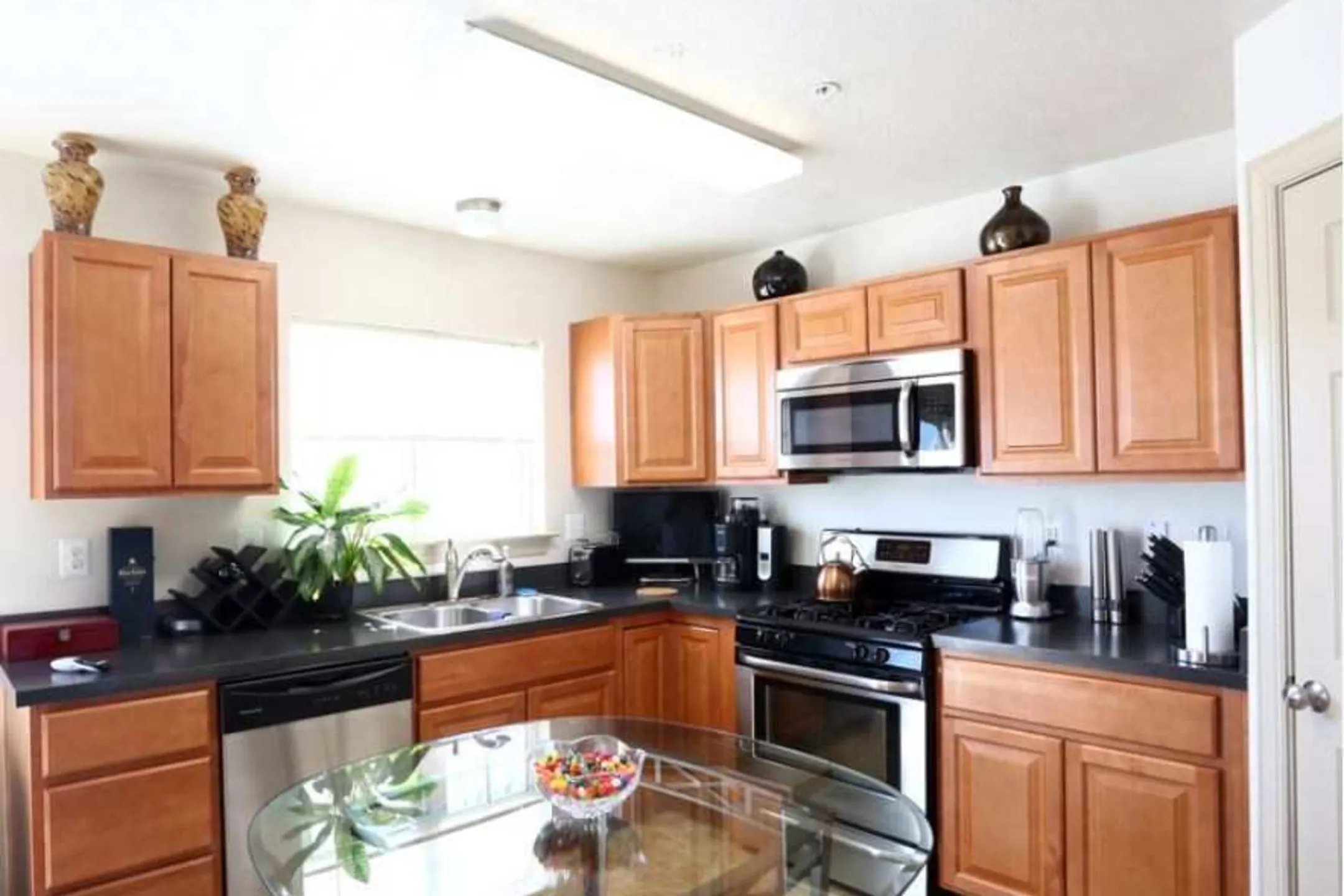 Kitchen - Indigo Pointe Townhomes - Red Lion, PA