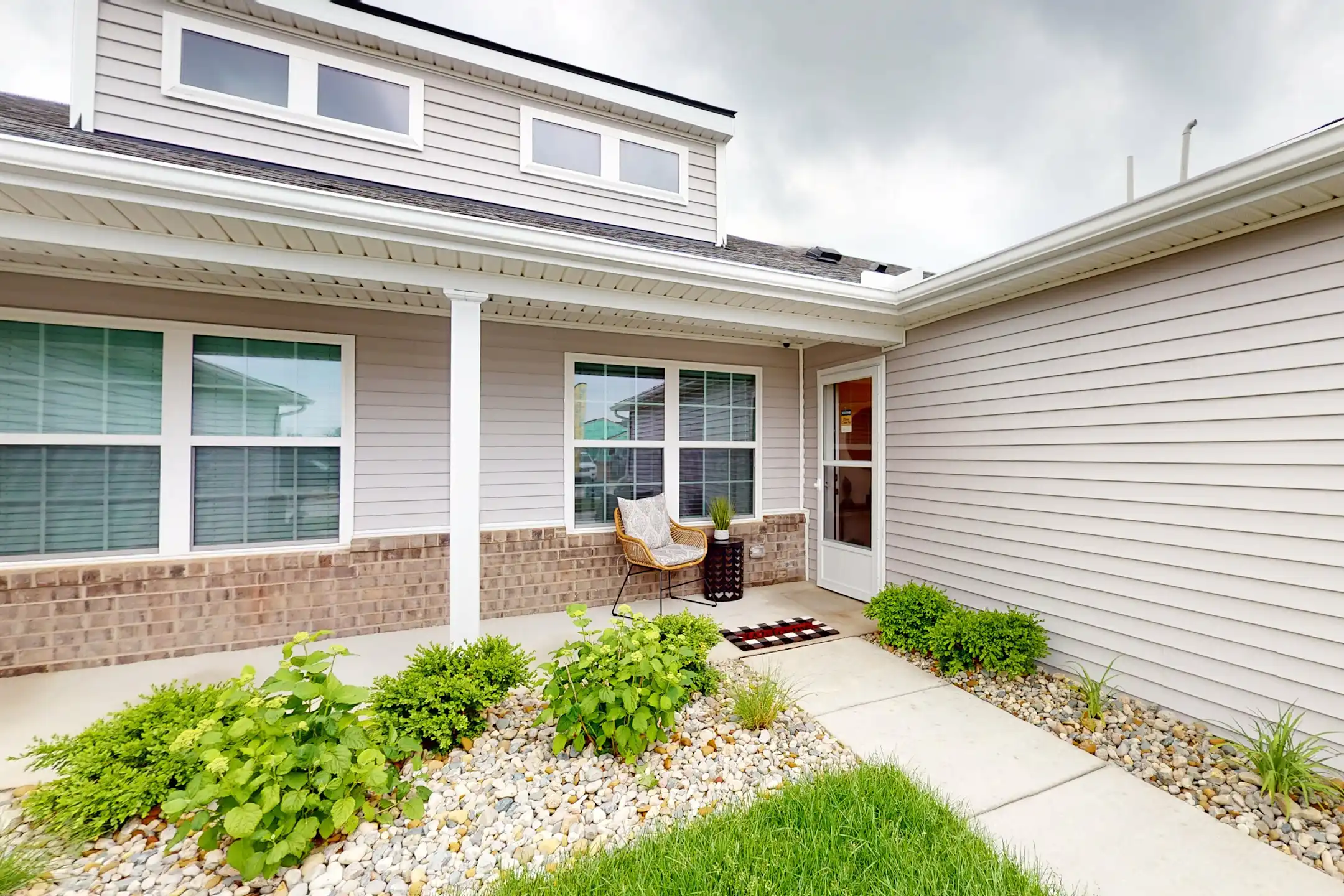 everly-of-macomb-20930-lyon-drive-macomb-mi-apartments-for-rent