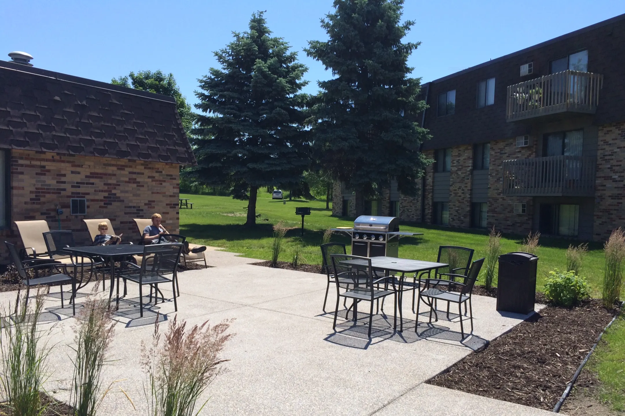 The Bluffs Apartments - Monticello, MN