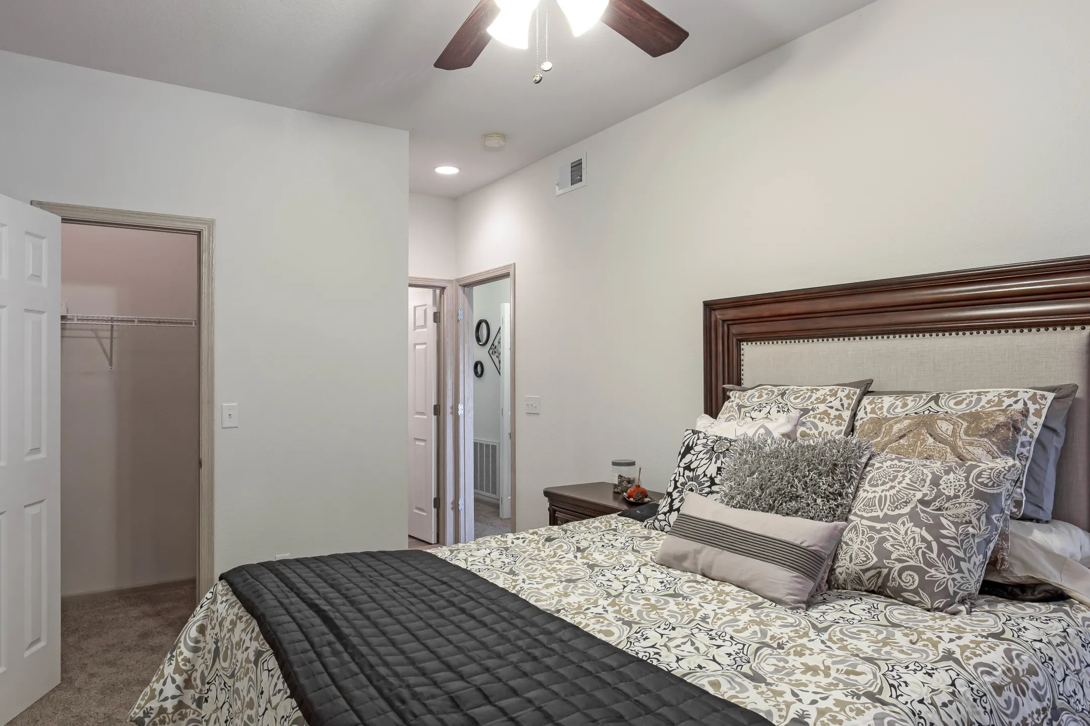 City Homes At Fall Creek Apartments Blue Springs, MO 64015