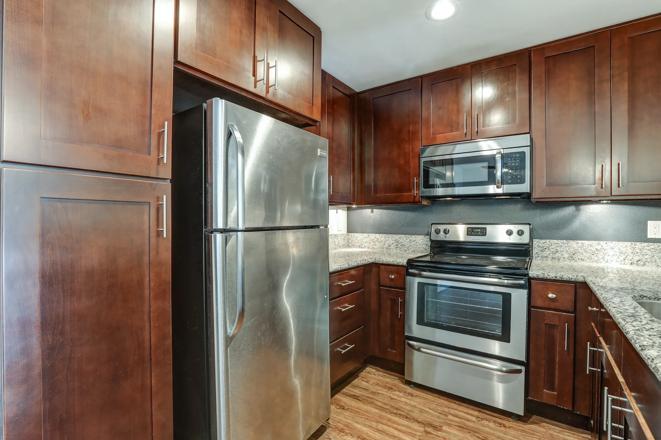 Club Torrey Pines Apartments San Diego, CA 92130