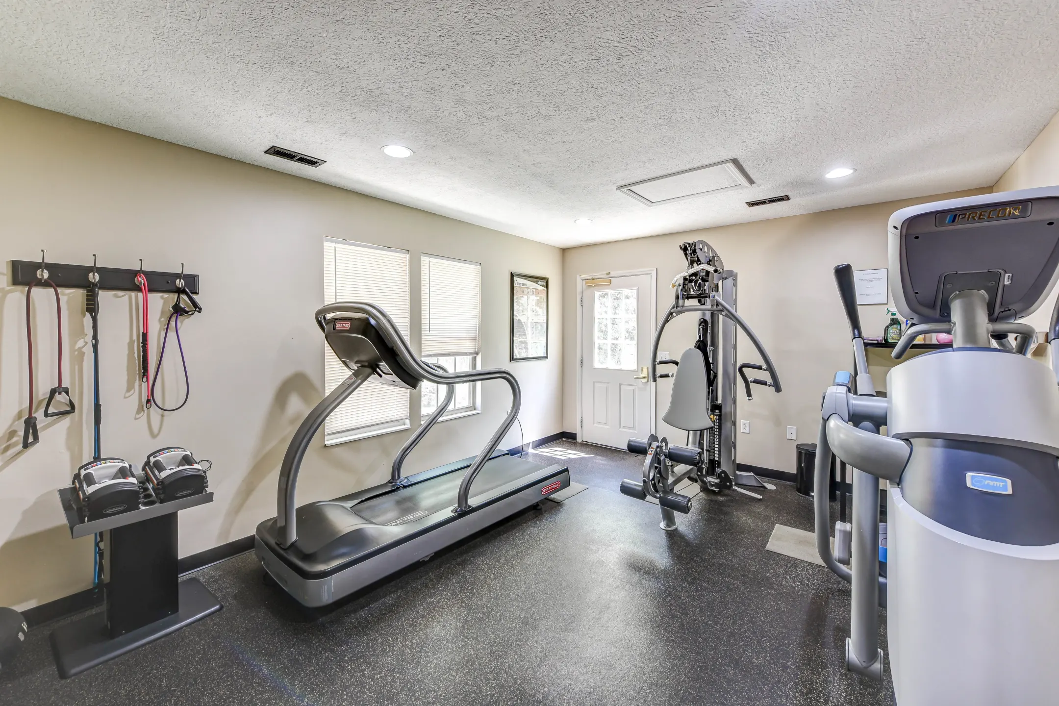 Fitness Weight Room - Ashland Eagleview Apartments - Ashland, OH